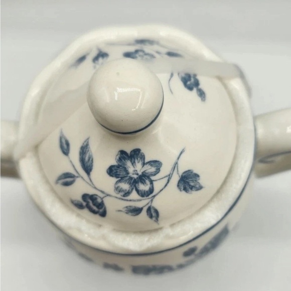 Maxcera Blue Toile Easter Bunny Creamer & Sugar Bowl w/Lid NEW Spring - Picture 3 of 7